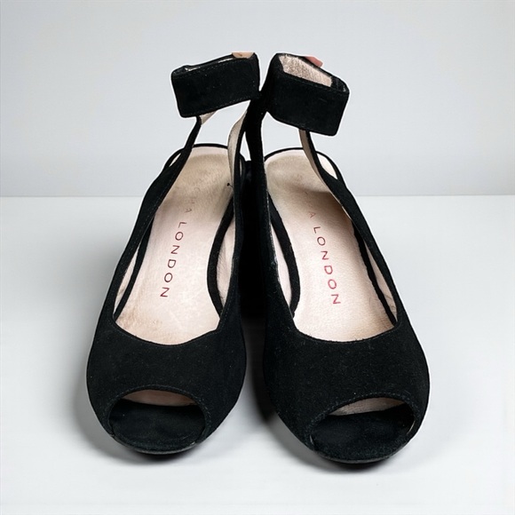 Sacha London Venice Peep Toe Wedge Sandal in Black Size 7 - Picture 7 of 10